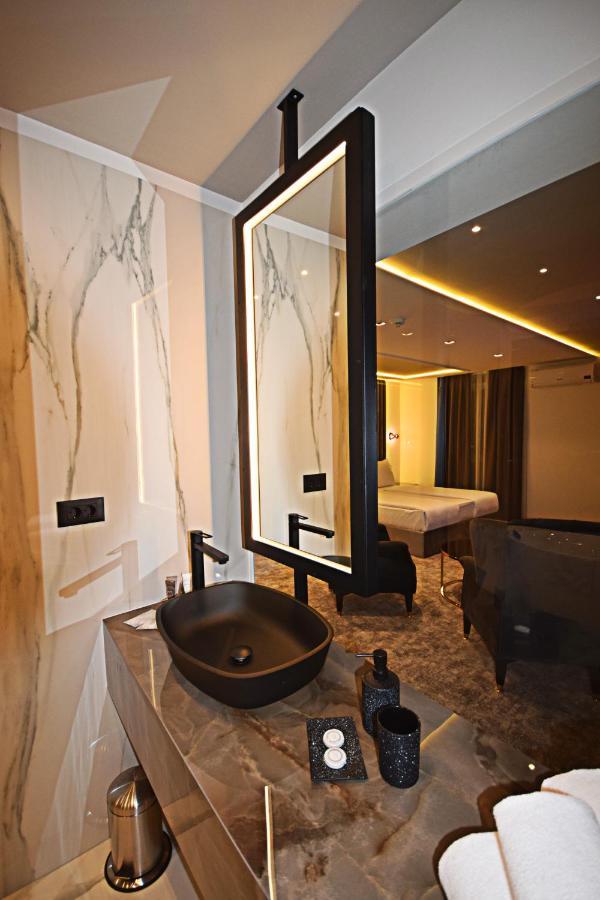 Deluxe King Room,1194449470:JPEG